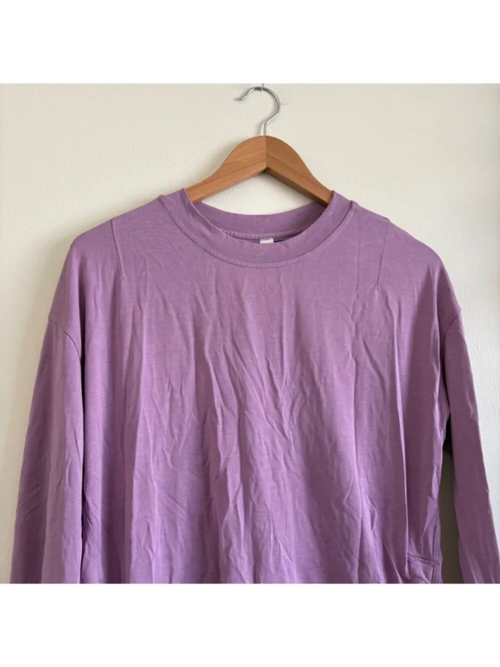 Lululemon Athletic Side Cinch Long Sleeve Crewneck Shirt Purple Women’s Sz 4